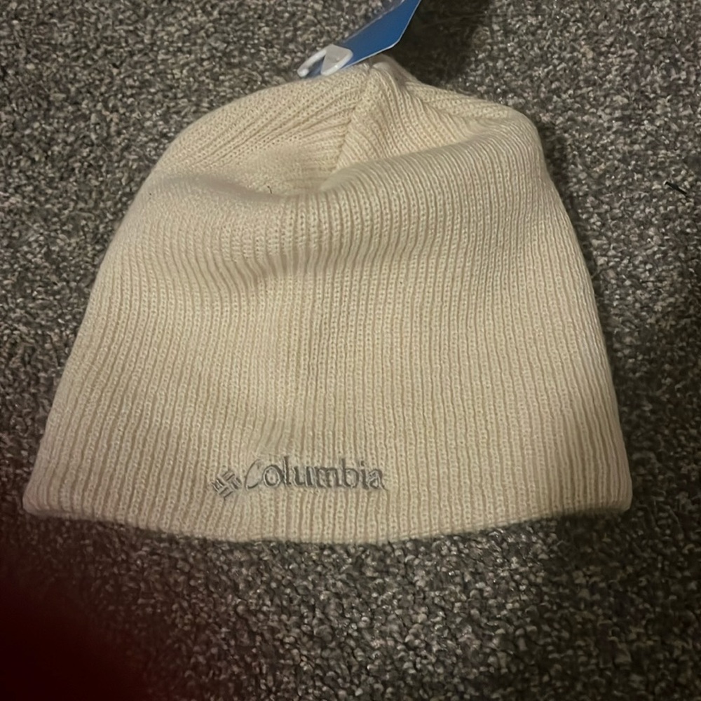 Columbia beanie